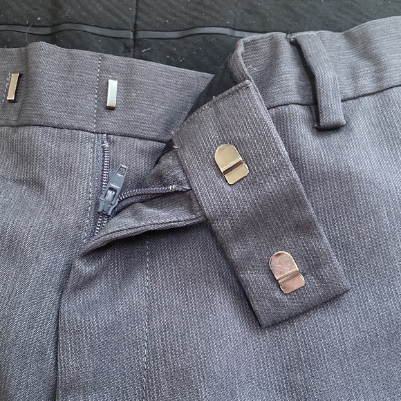 Kenneth Cole Reaction Men’s Grey Dress Pants. Size W36 and L30. Great condition. - Picture 4 of 10